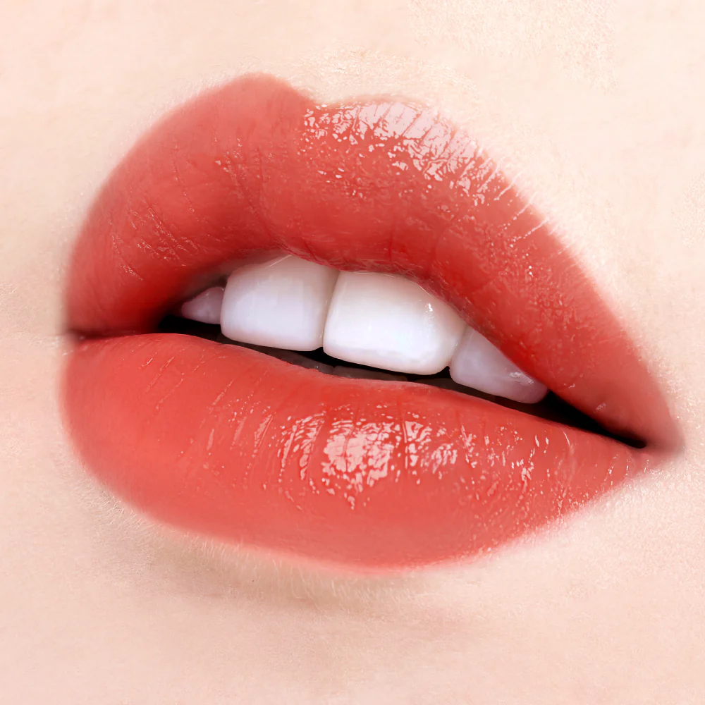 TOCOBO GLASS TINTED LIP BALM - TANGERINE RED