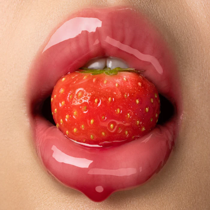 GISOU LIP OIL - STRAWBERRY SORBET