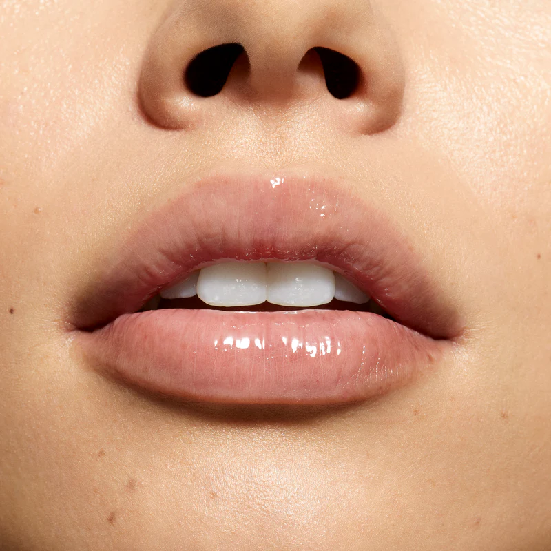 KYLIE COSMETICS LIP BUTTER - VANILLA CARAMEL