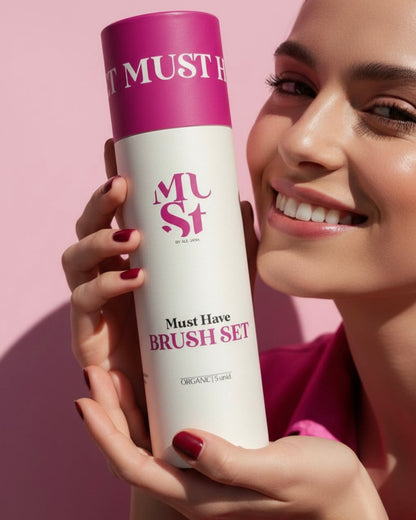 MAKEUP STATION MUST HAVE SET DE BROCHAS