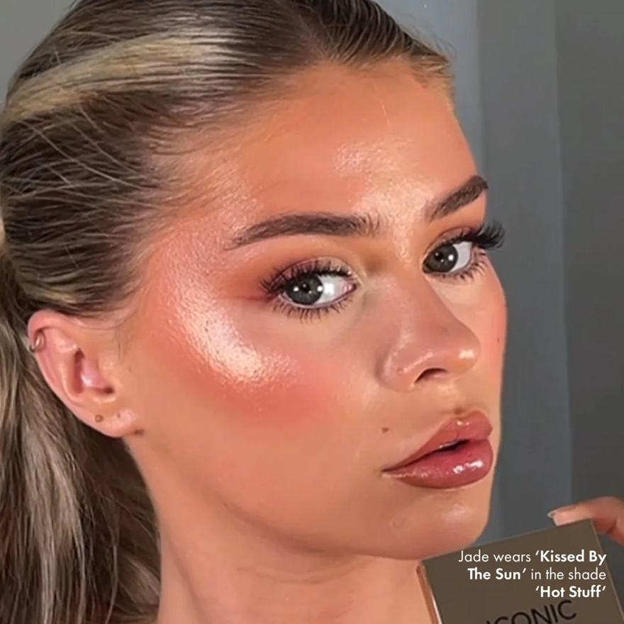 ICONIC KISSED BY THE SUN - HOT STUFF