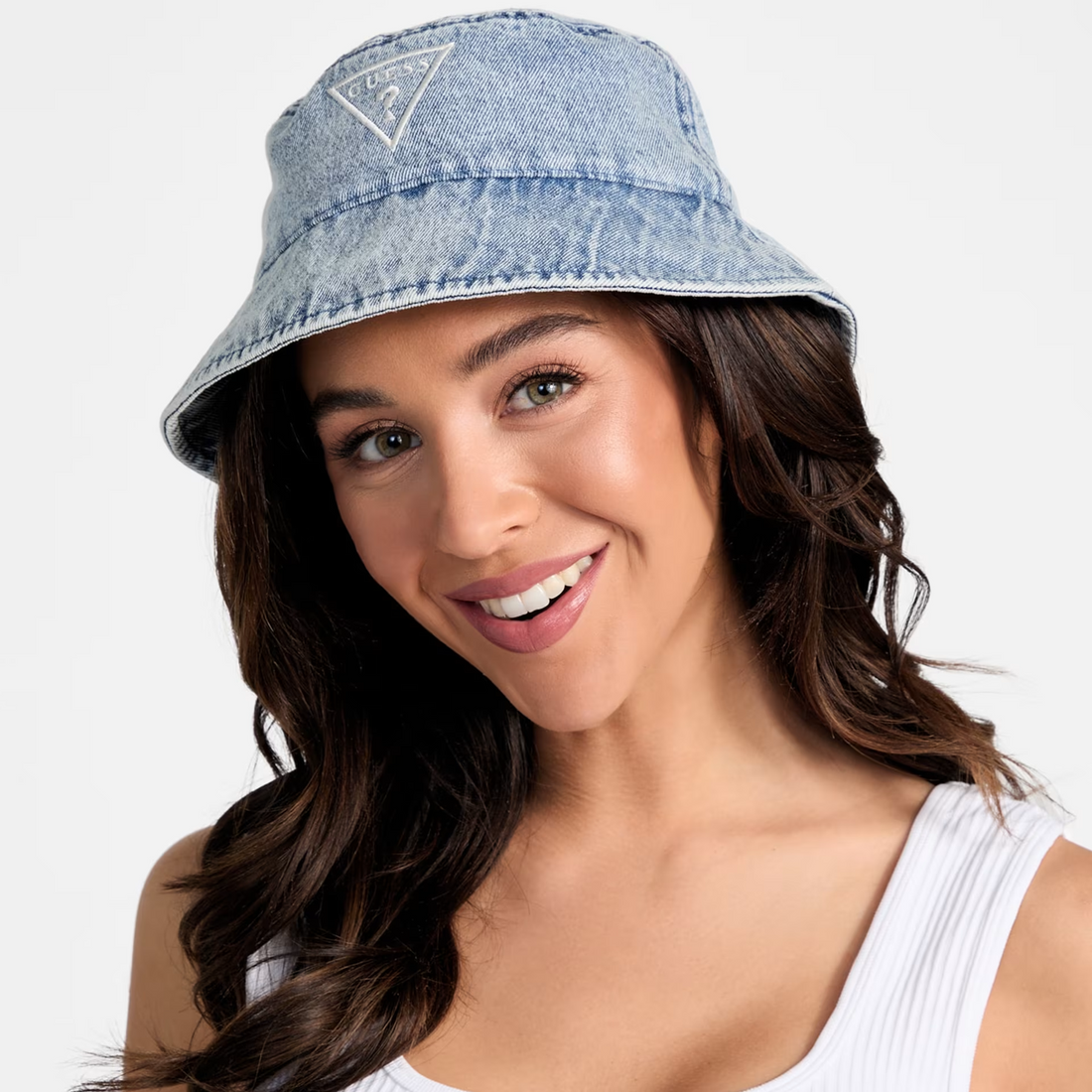 GUESS SOMBRERO BUCKET HAT - DENIM