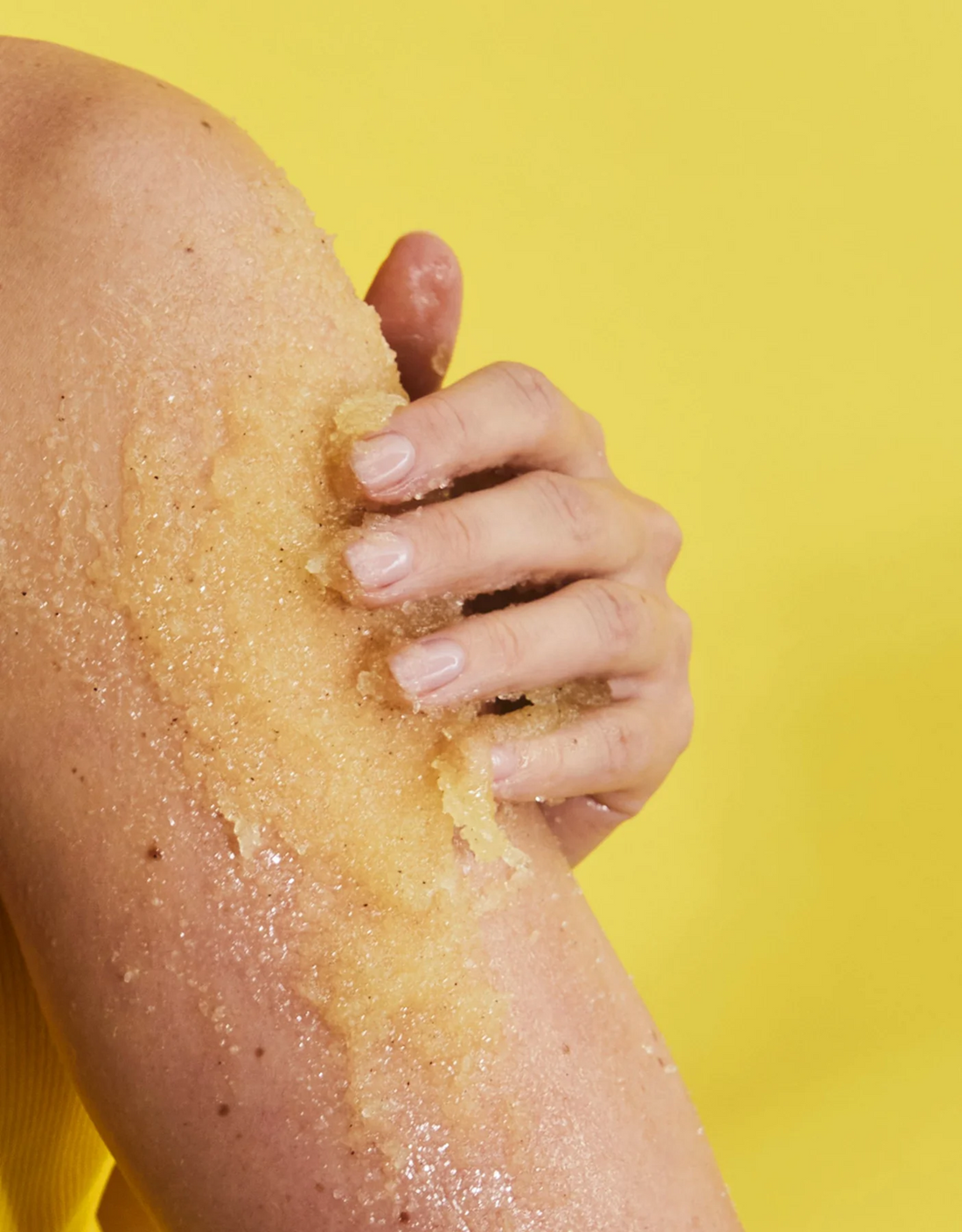 TREE HUT SCRUB PINEAPPLE