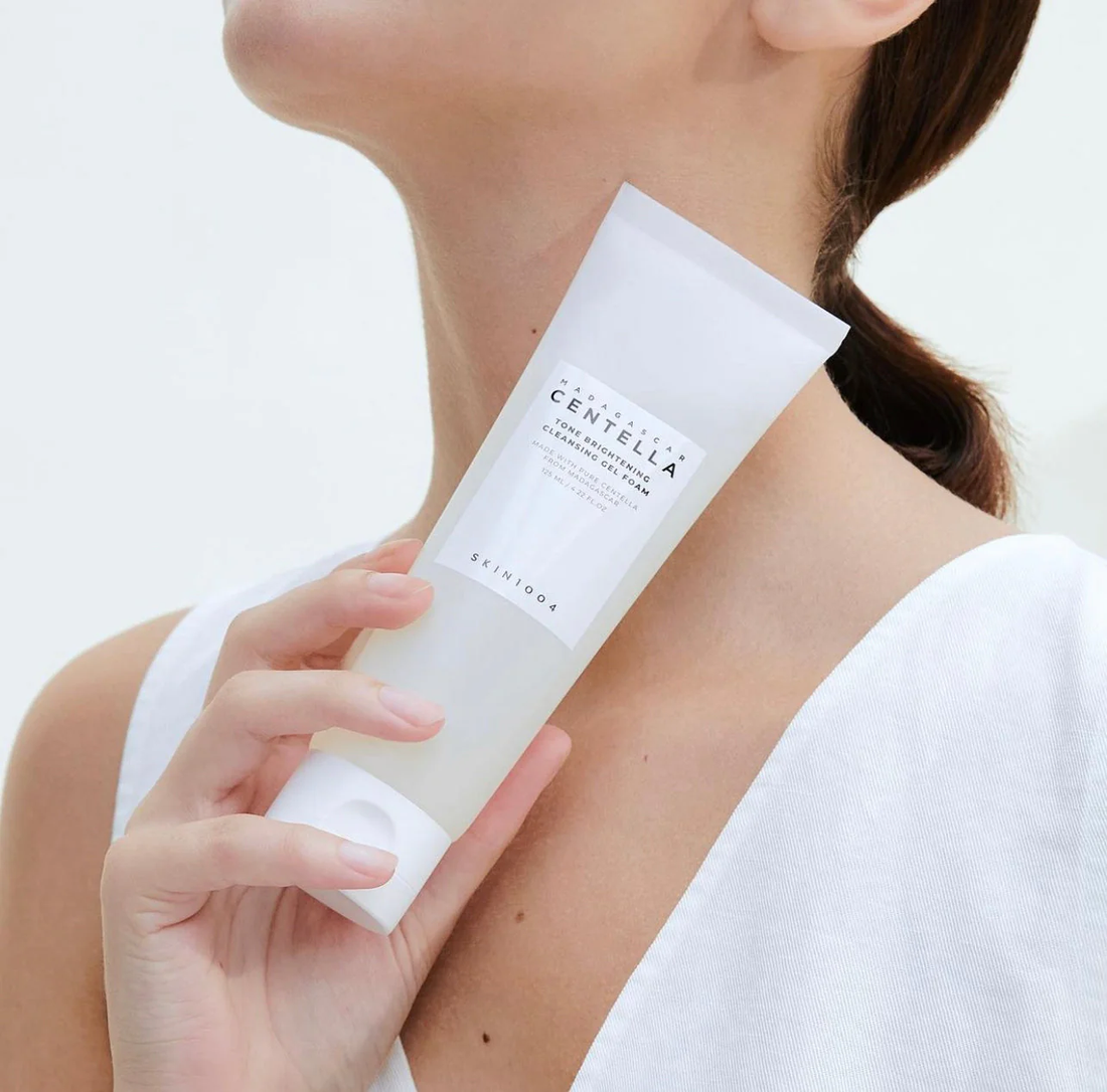 SKIN1004 CENTELLA TONE BRIGHTENING CLEANSING GEL FOAM