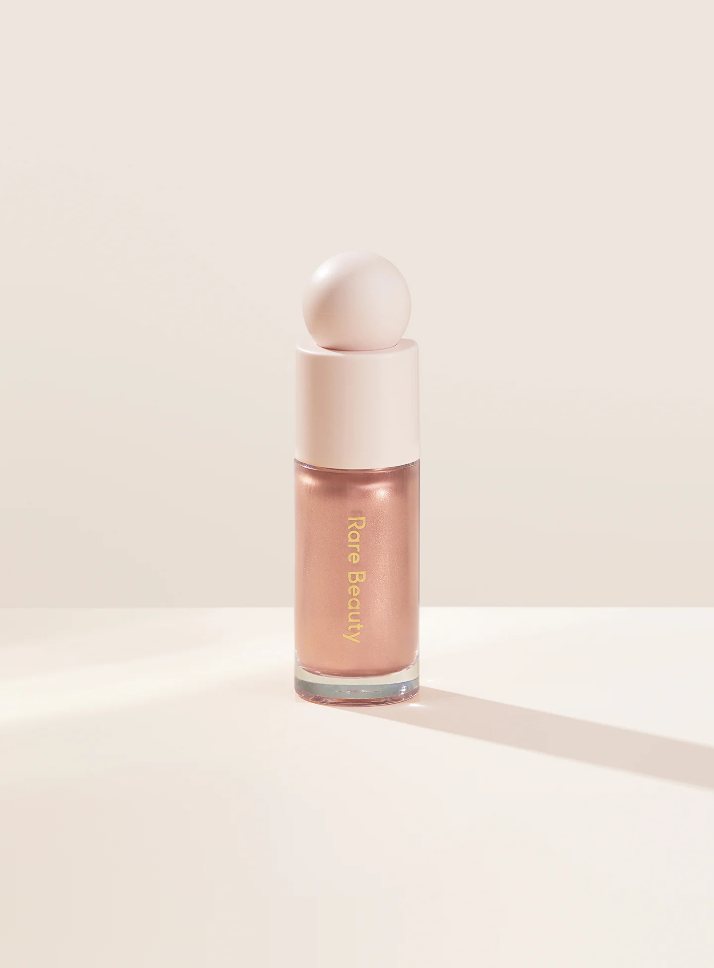 RARE BEAUTY POSITIVE LIGHT LIQUID LUMINIZER - MESMERIZE